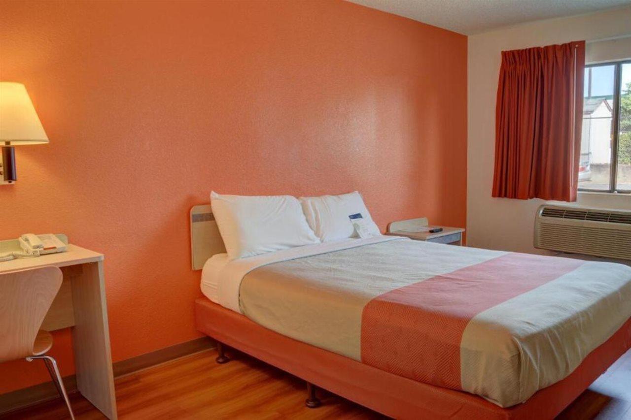 Motel 6-Salem, Or Eksteriør bilde