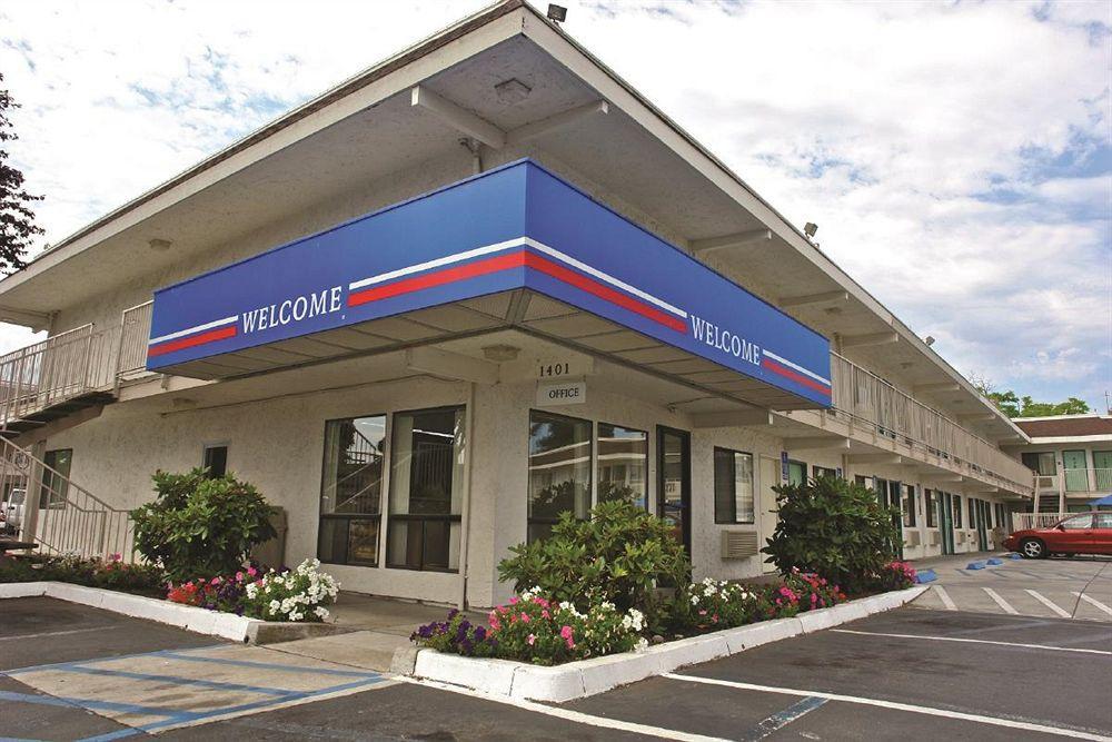 Motel 6-Salem, Or Eksteriør bilde