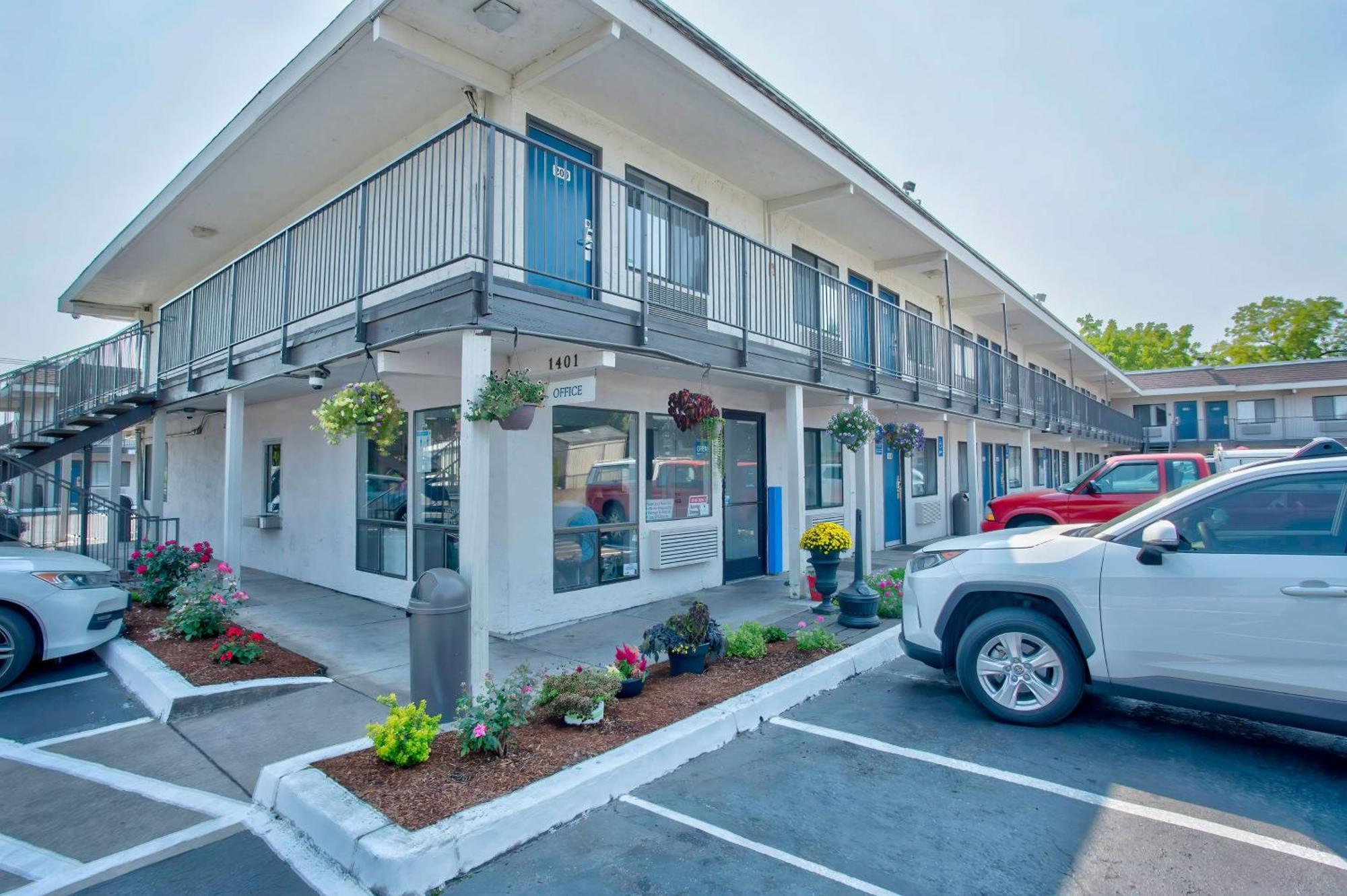 Motel 6-Salem, Or Eksteriør bilde