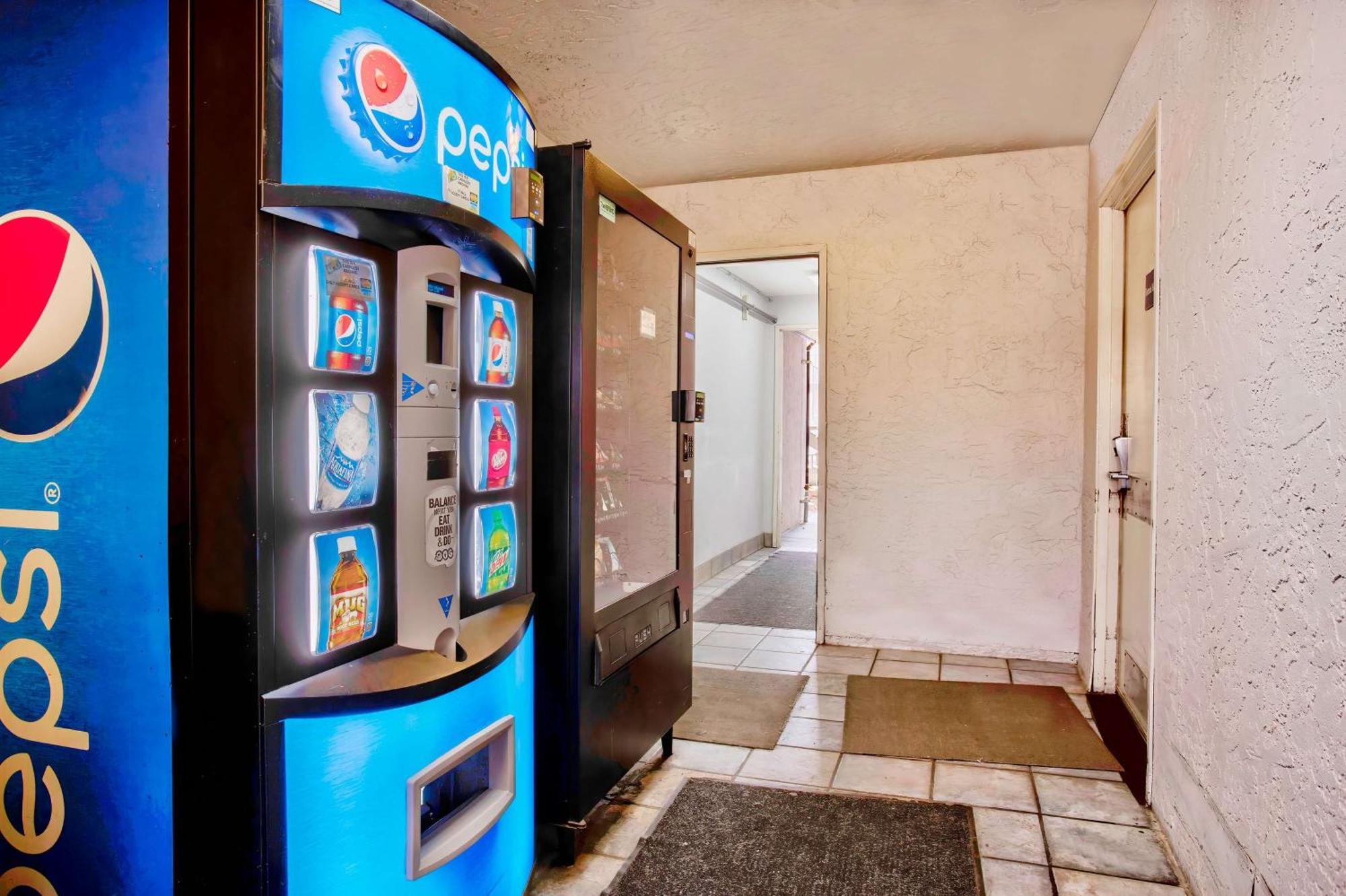 Motel 6-Salem, Or Eksteriør bilde
